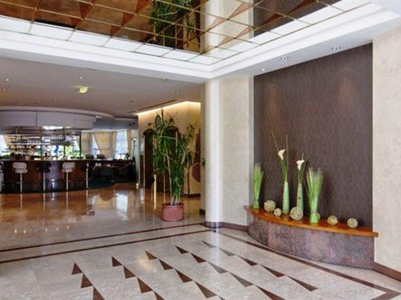Leonardo Hotel Aken Buitenkant foto